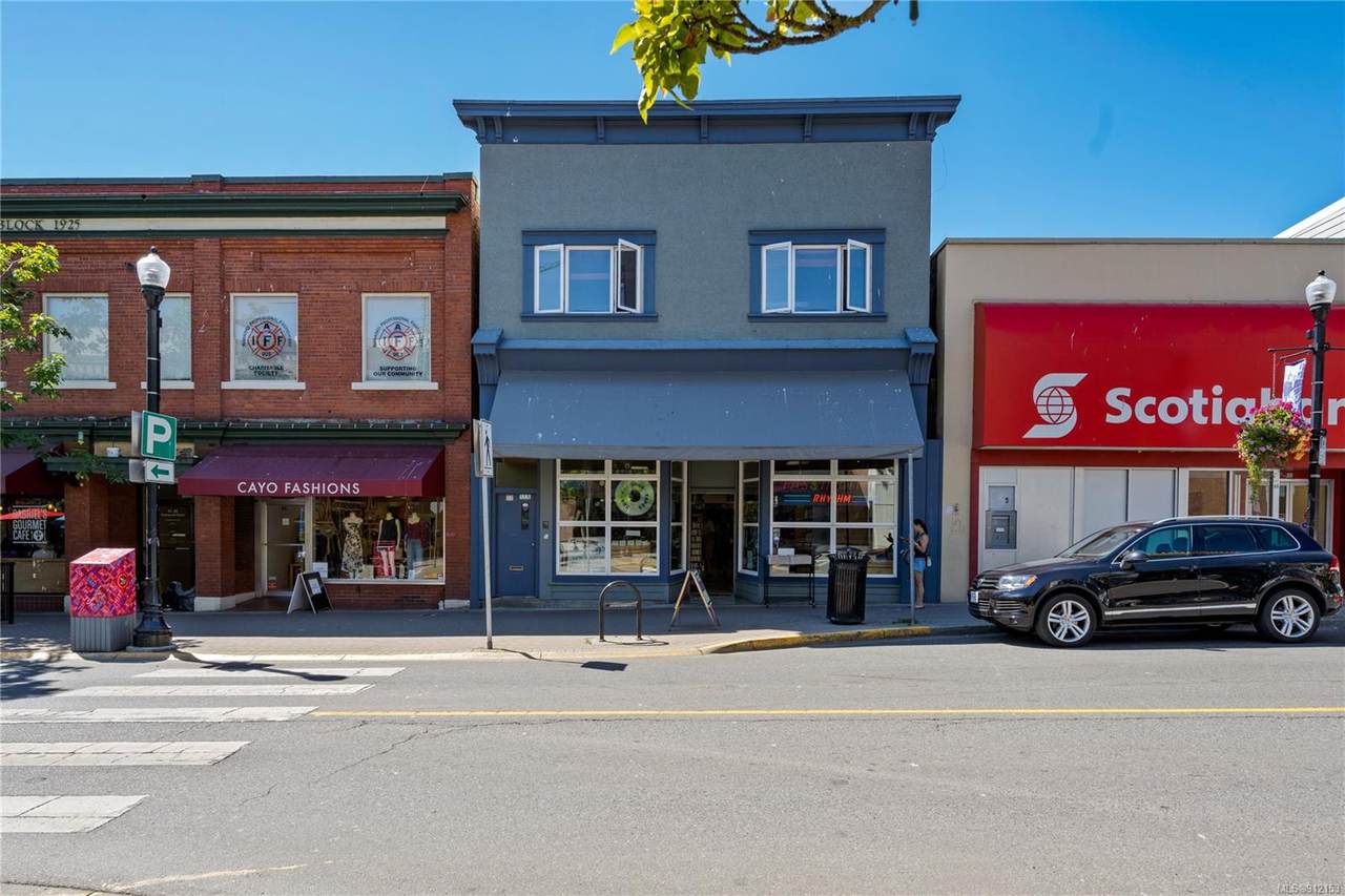 51 Commercial St - Photo 1
