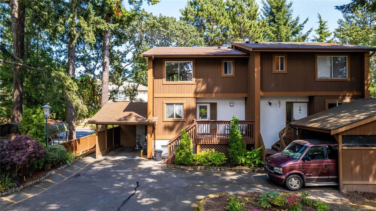 933 Admirals Rd - Photo 1
