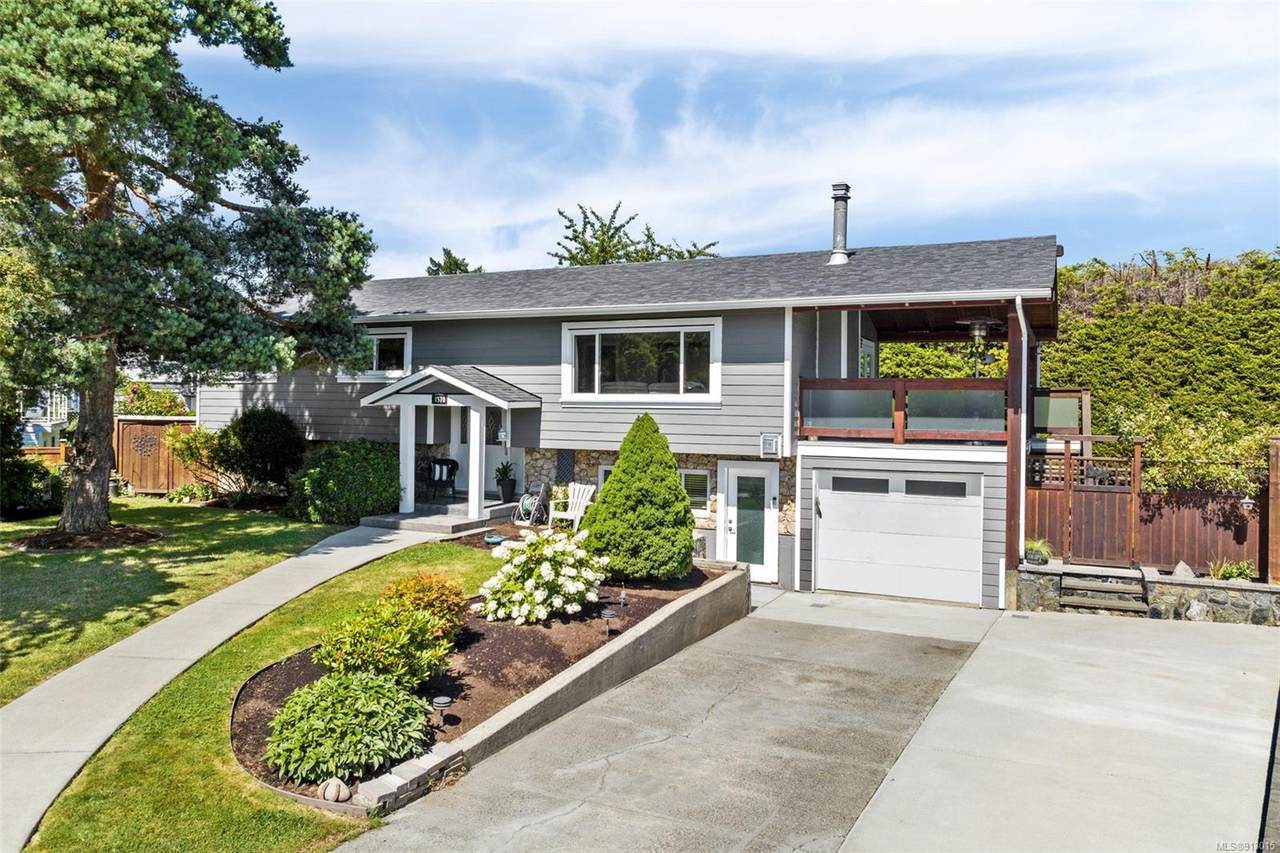 1370 Rafiki Pl - Photo 1