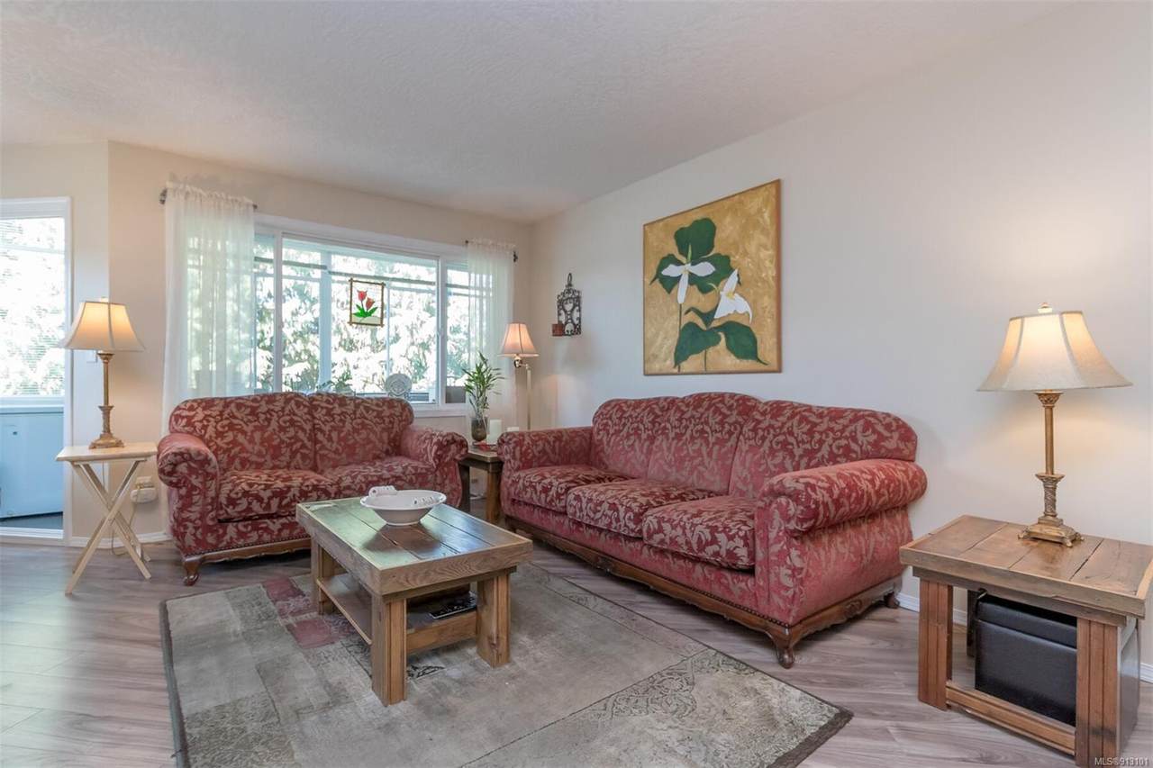 3931 Shelbourne St - Photo 1