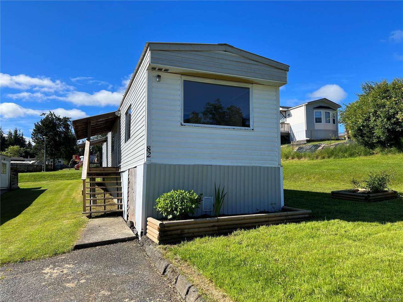 7361 Teakerne Dr - Photo 1
