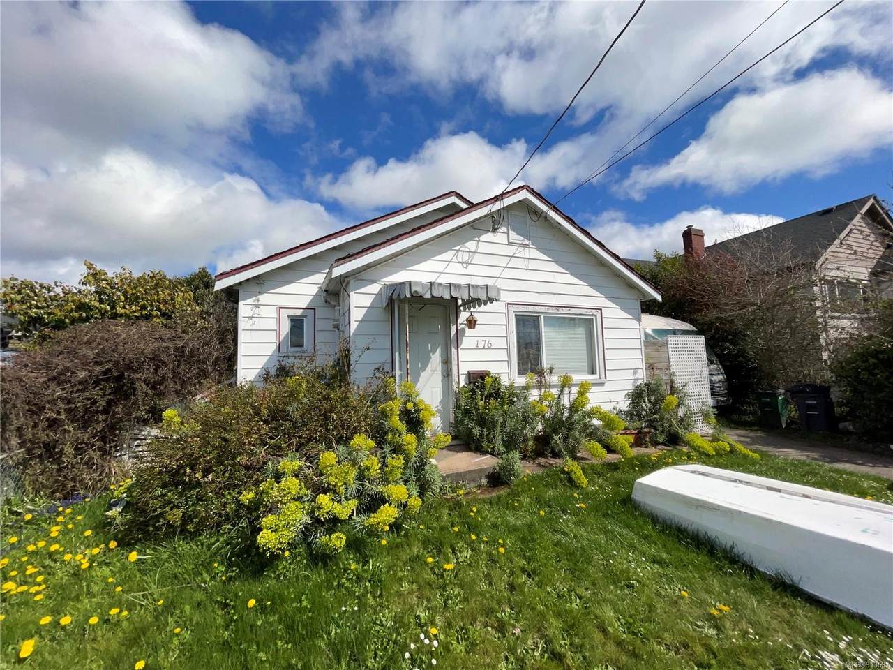176 Crease Ave - Photo 1