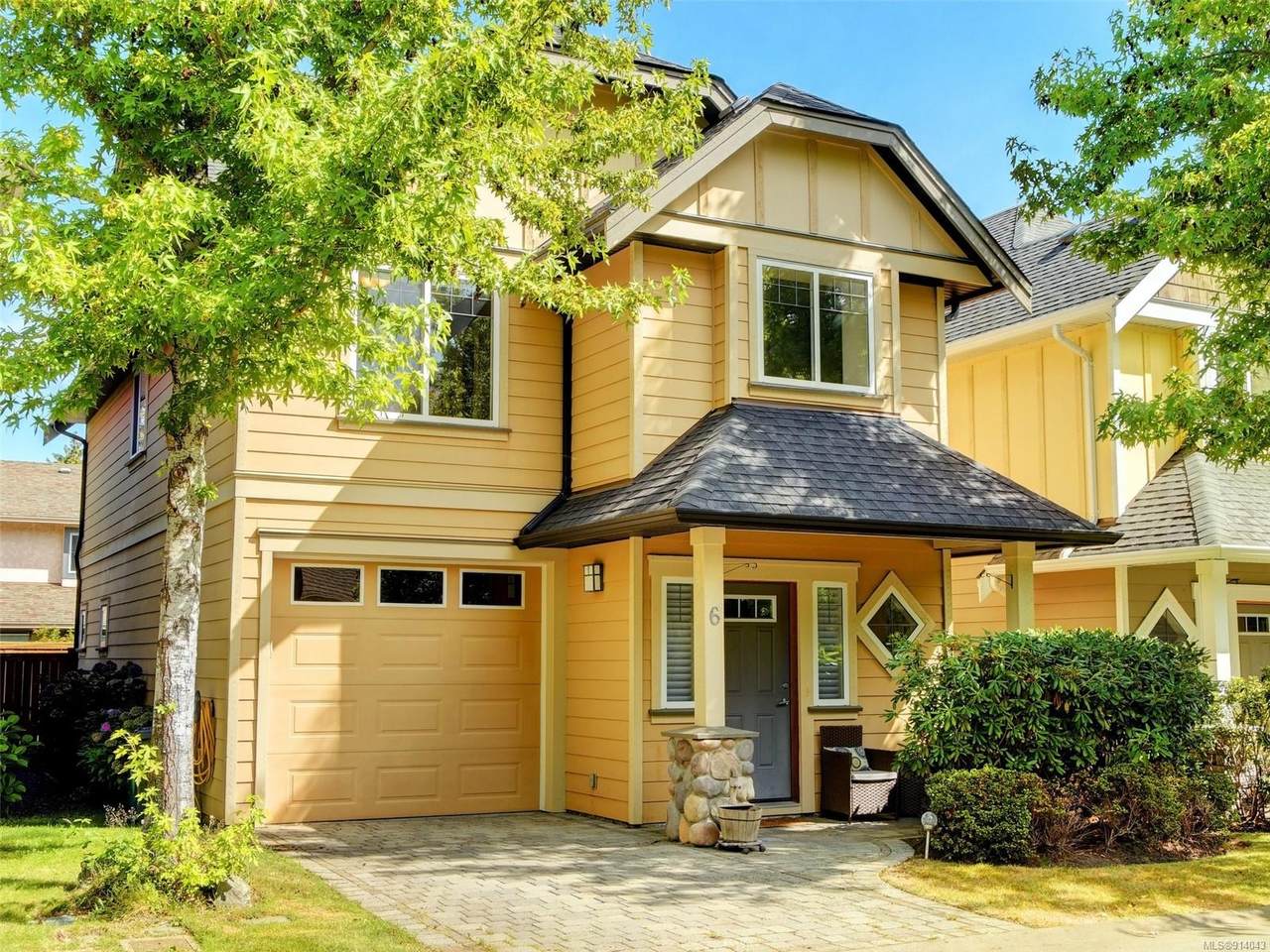 2210 Sooke Rd - Photo 1