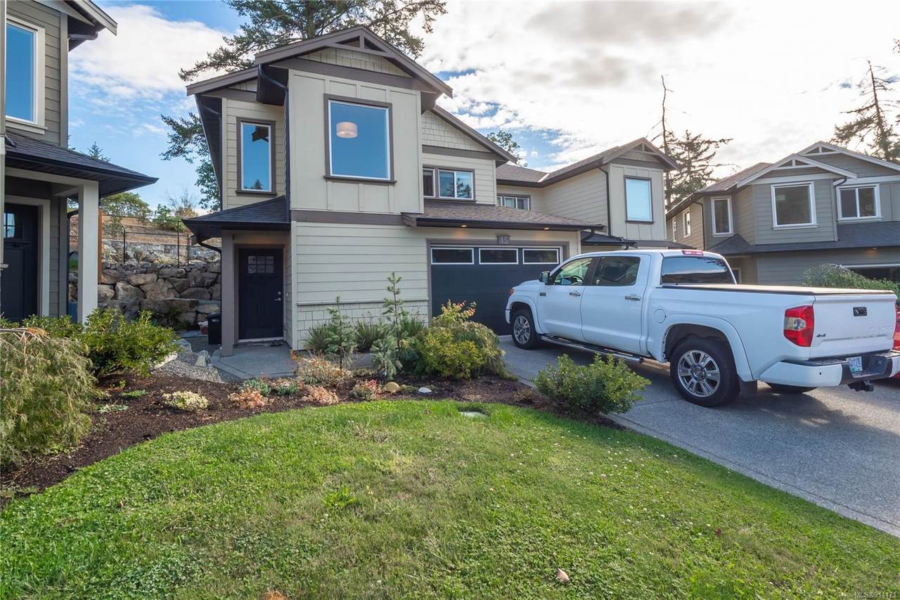 15 Massey Pl - Photo 1