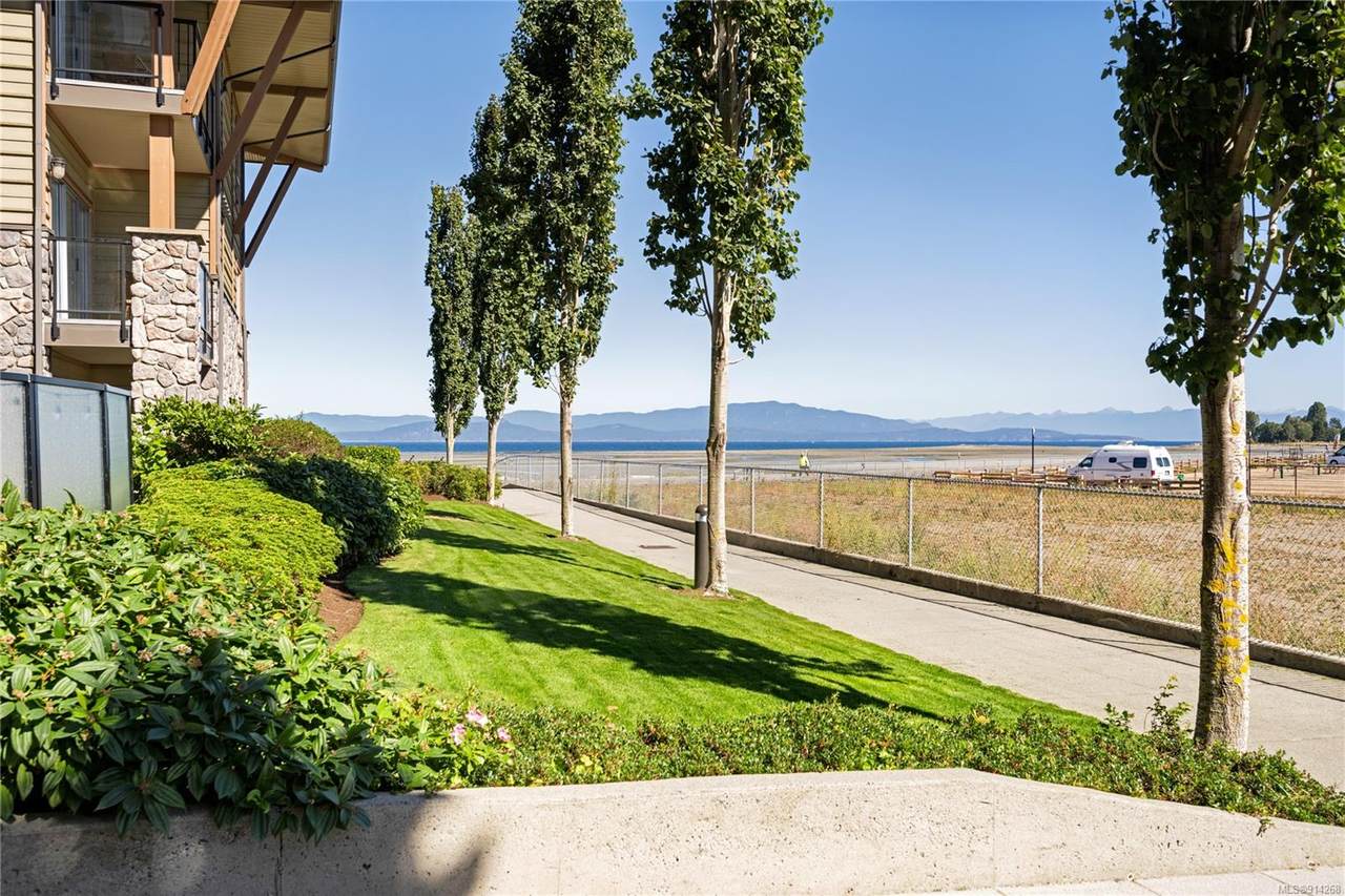 181 Beachside Dr - Photo 1