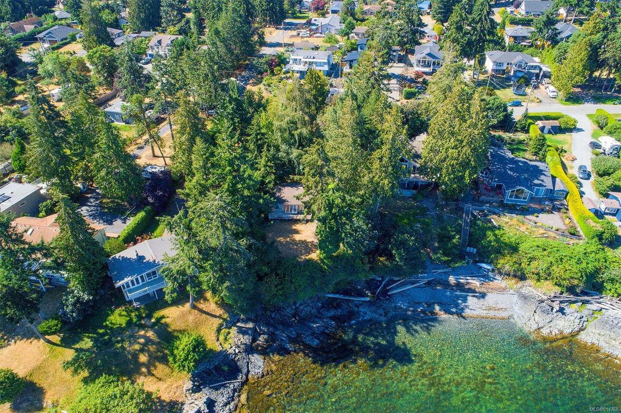 1418 Reef Rd - Photo 1