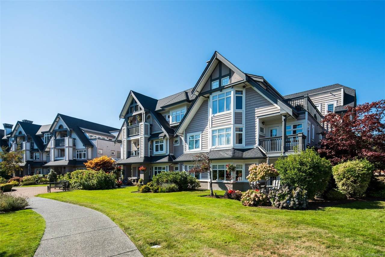 4490 Chatterton Way - Photo 1