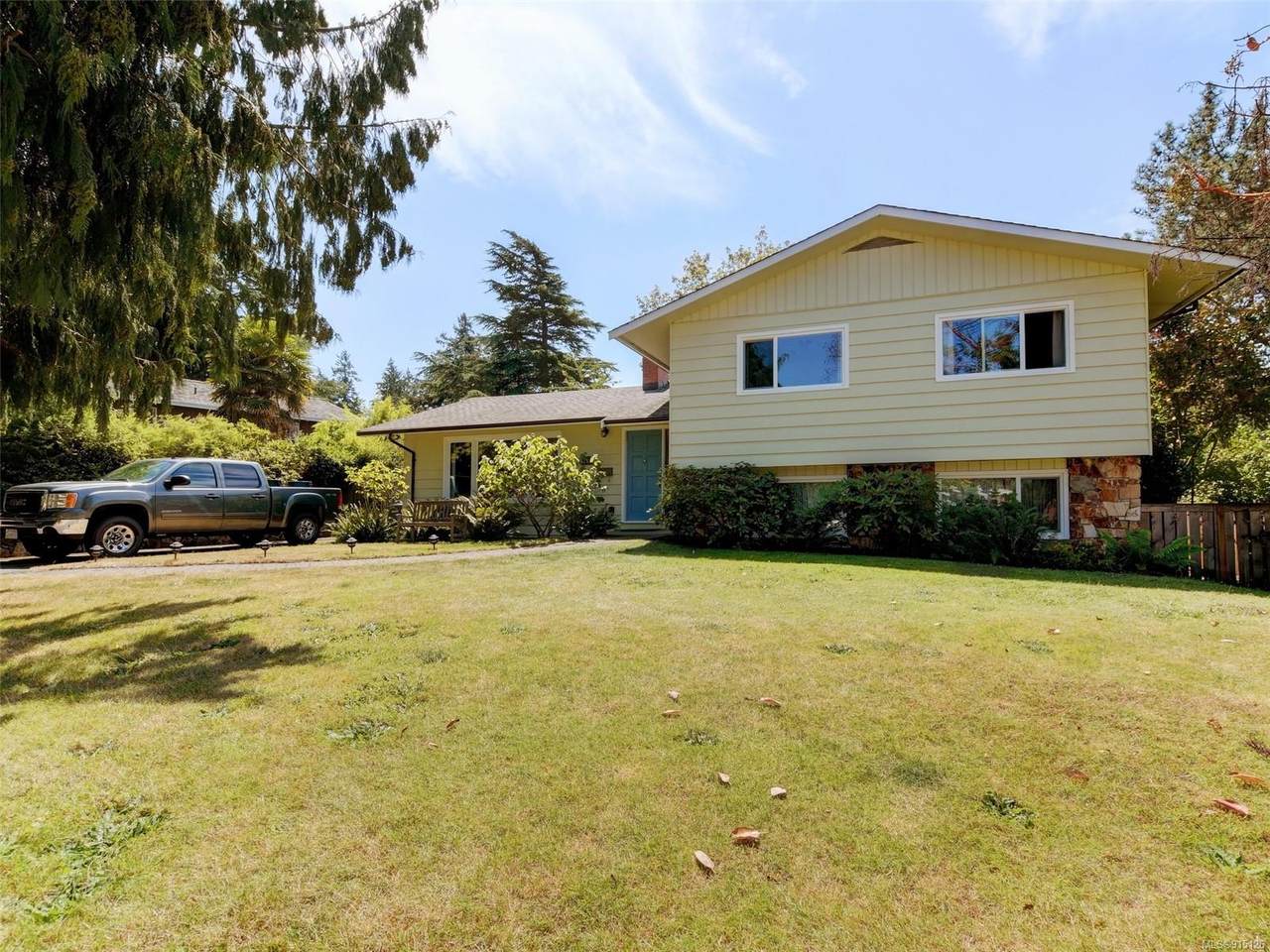 1599 Mileva Lane - Photo 1