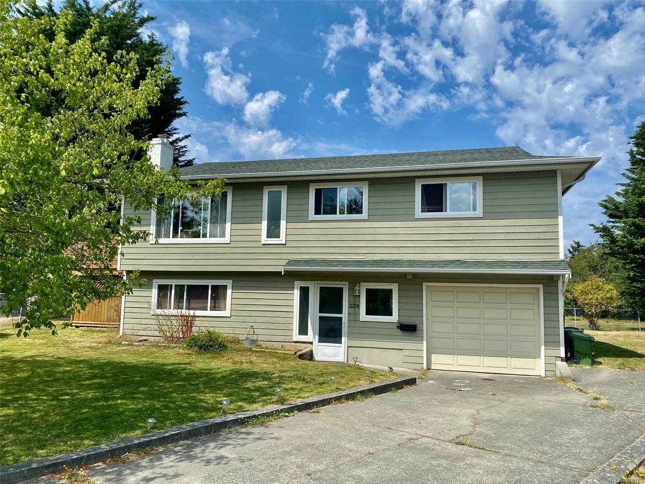 2218 Magnolia Pl - Photo 1