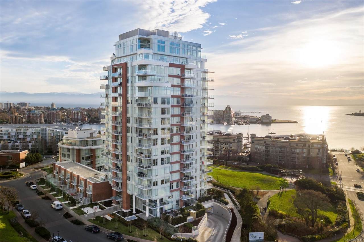 60 Saghalie Rd - Photo 1