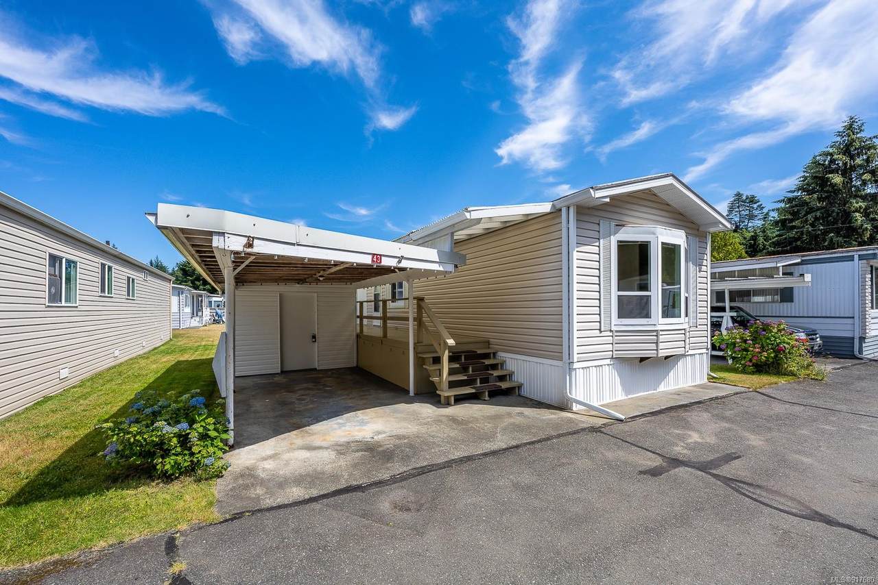 1240 Wilkinson Rd - Photo 1
