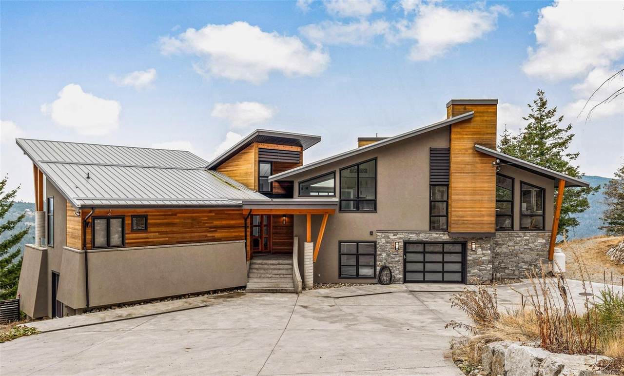 289 Armand Way - Photo 1