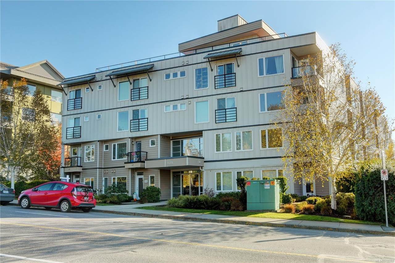1405 Esquimalt Rd - Photo 1
