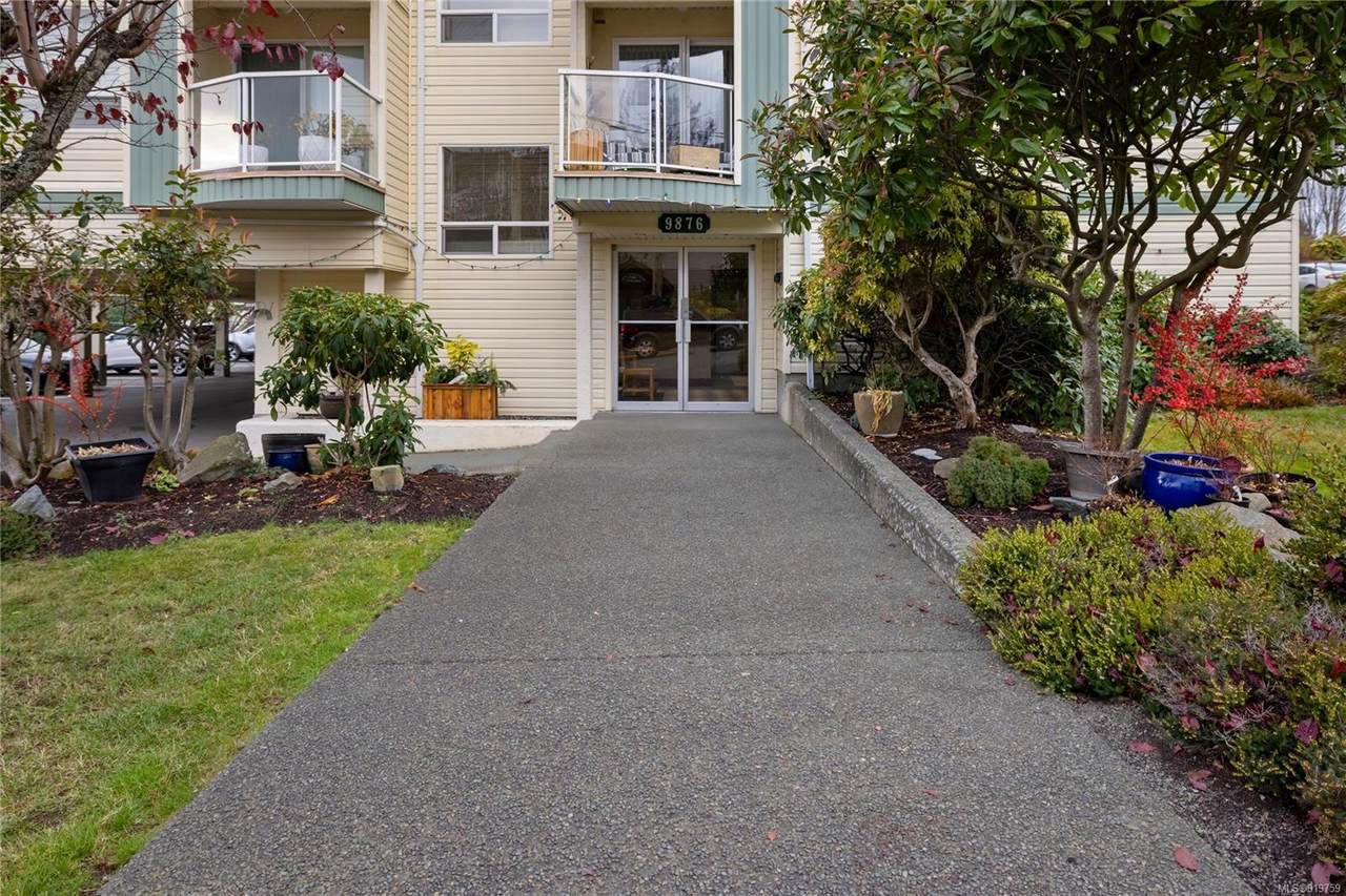 9876 Esplanade St - Photo 1