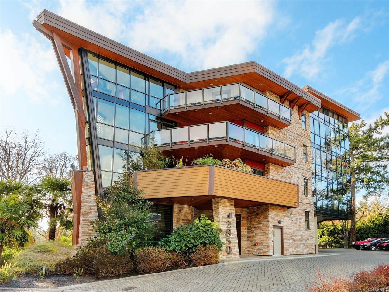 2850 Aldwynd Rd - Photo 1