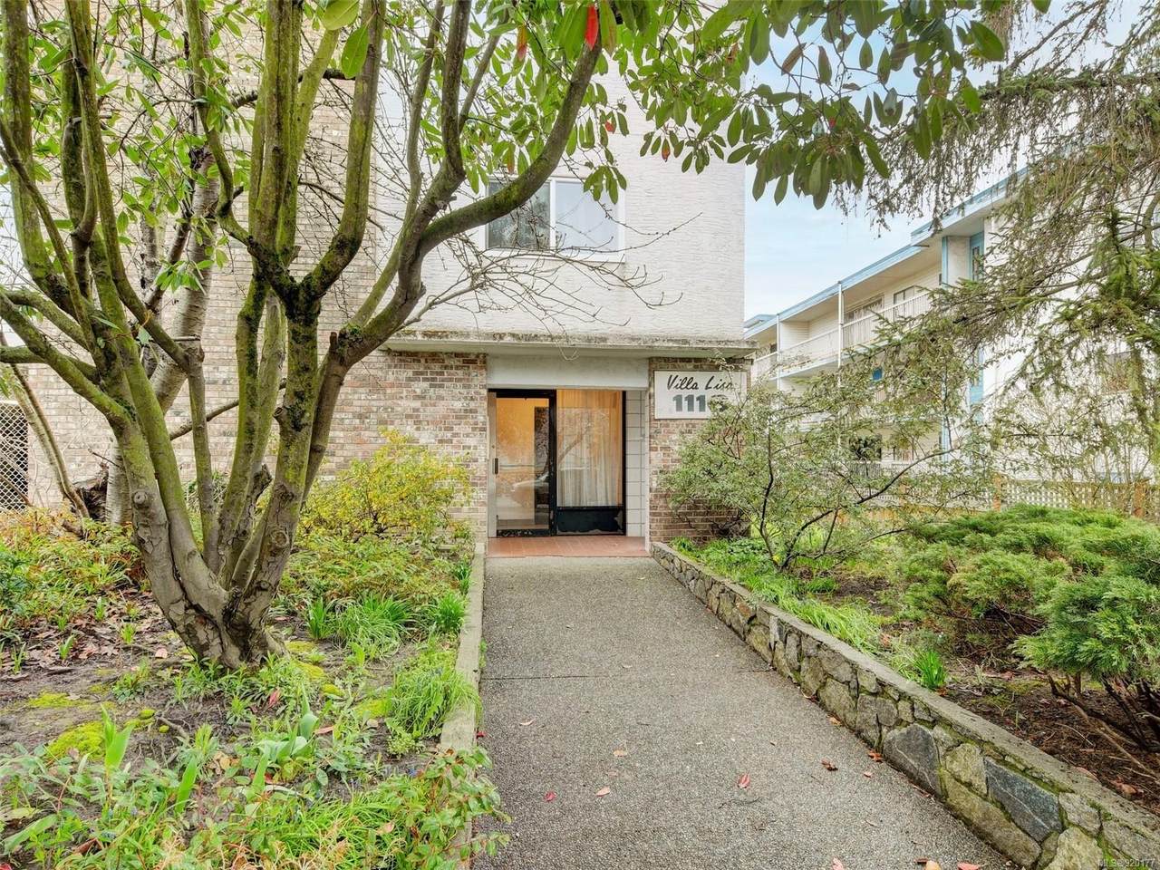 1116 Queens Ave - Photo 1
