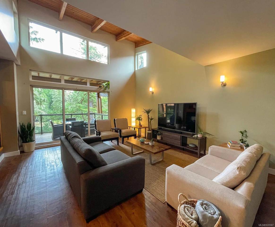 203 Boardwalk Blvd - Photo 1