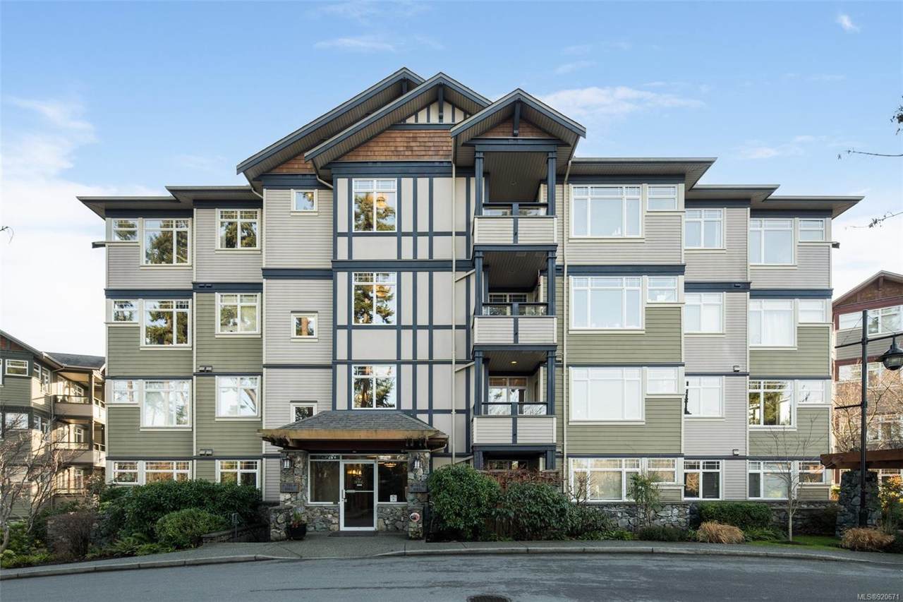 1115 Craigflower Rd - Photo 1
