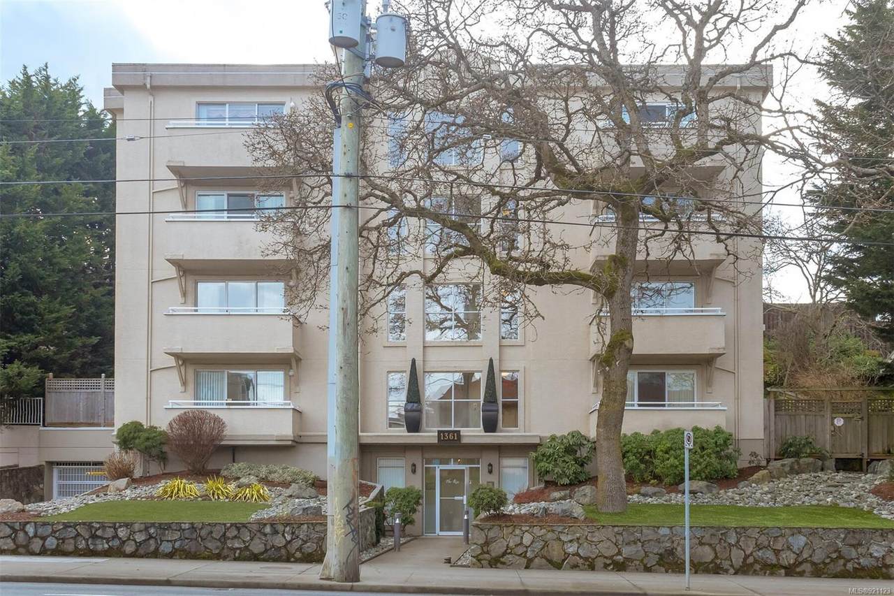 1361 Hillside Ave - Photo 1