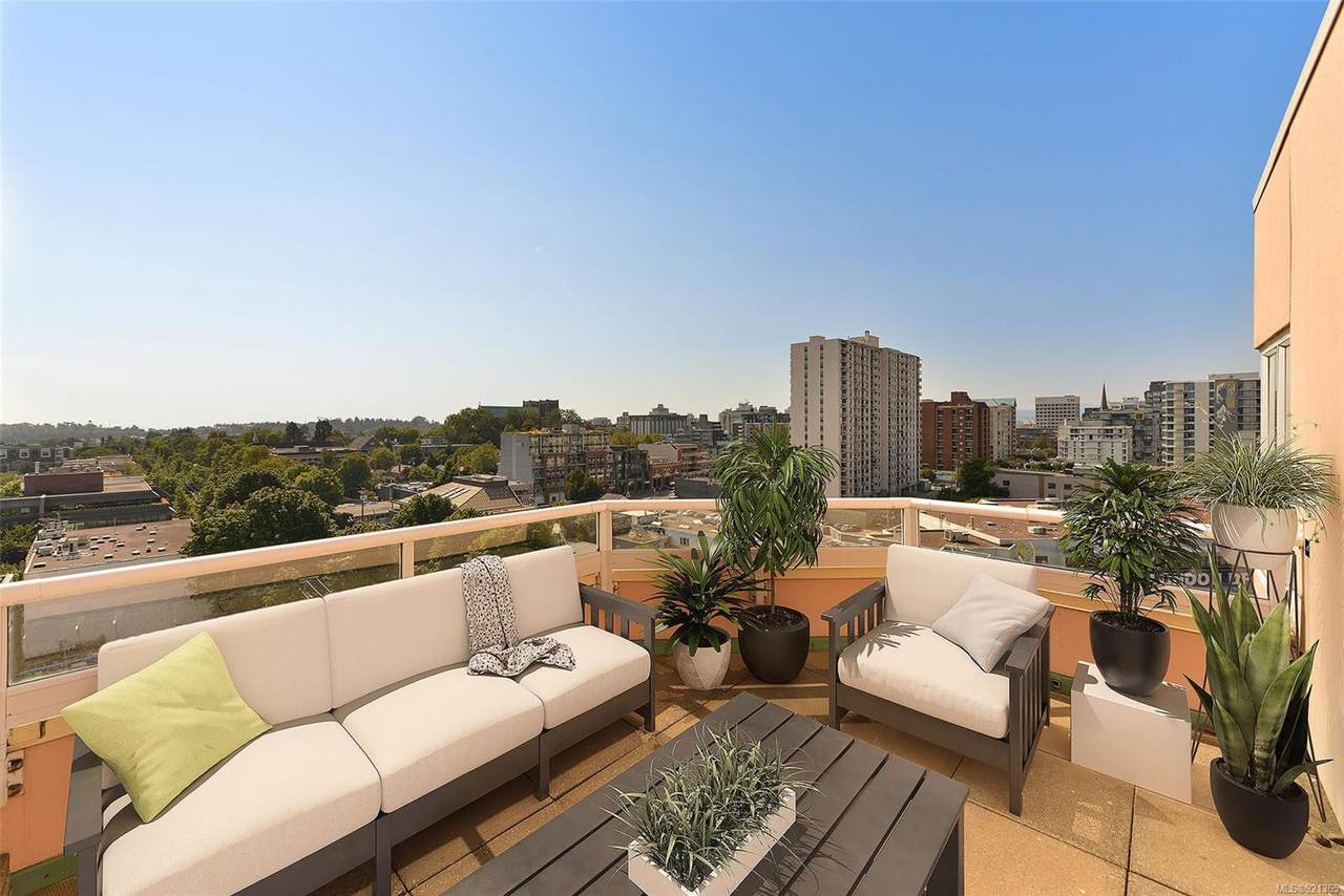 1010 View St - Photo 1