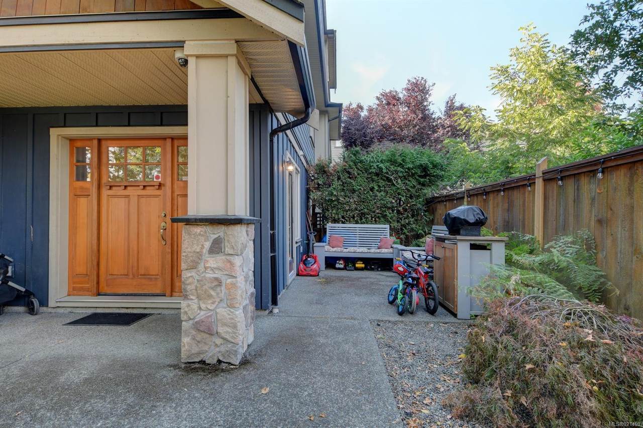2661 Deville Rd - Photo 1