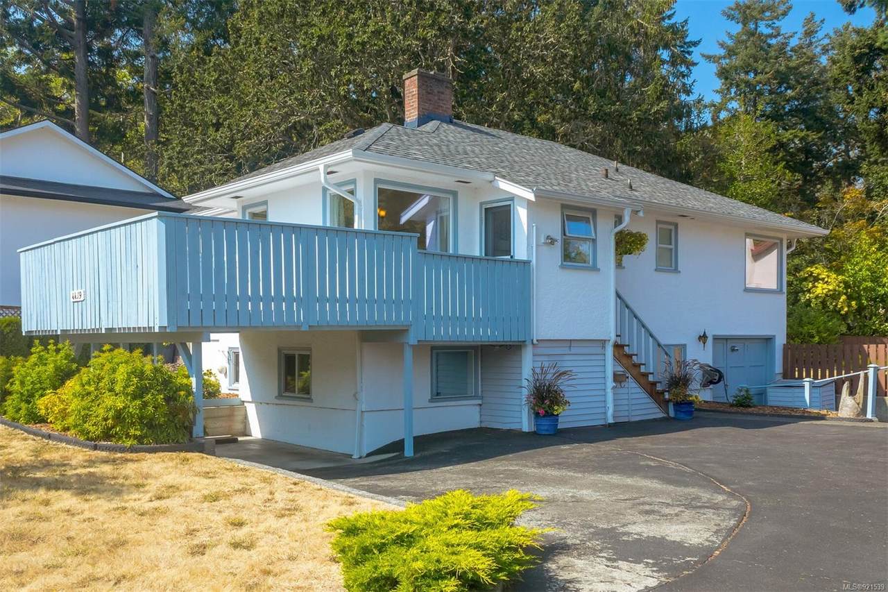 4419 Robinwood Dr - Photo 1
