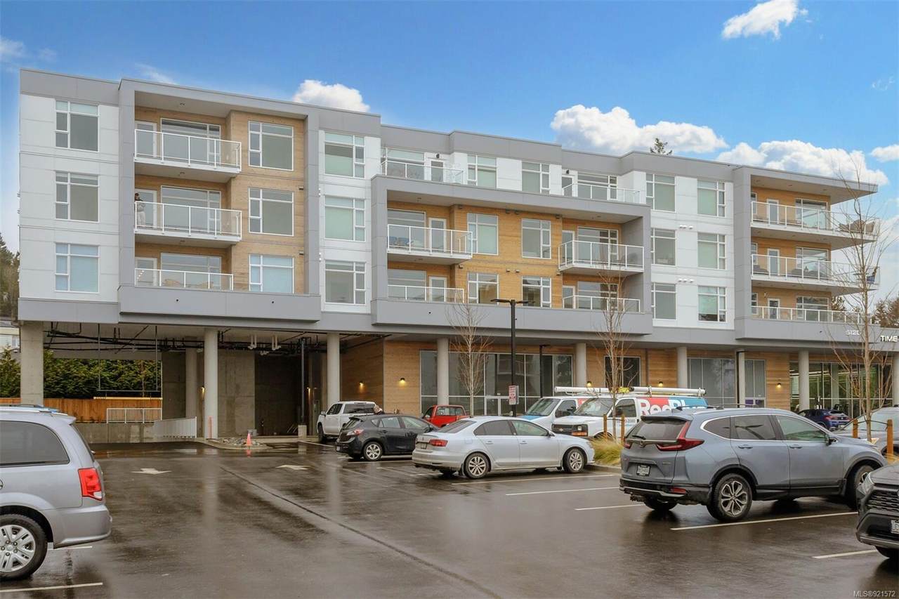 5120 Cordova Bay Rd - Photo 1