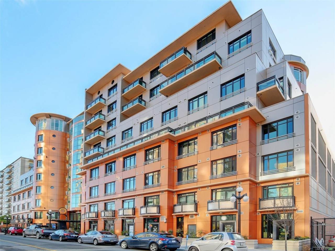 1029 View St - Photo 1