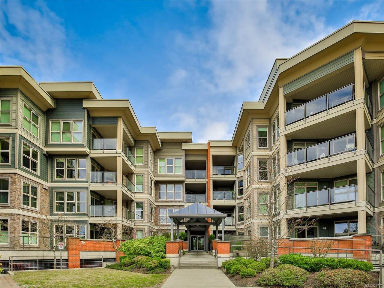 6310 Mcrobb Ave - Photo 1