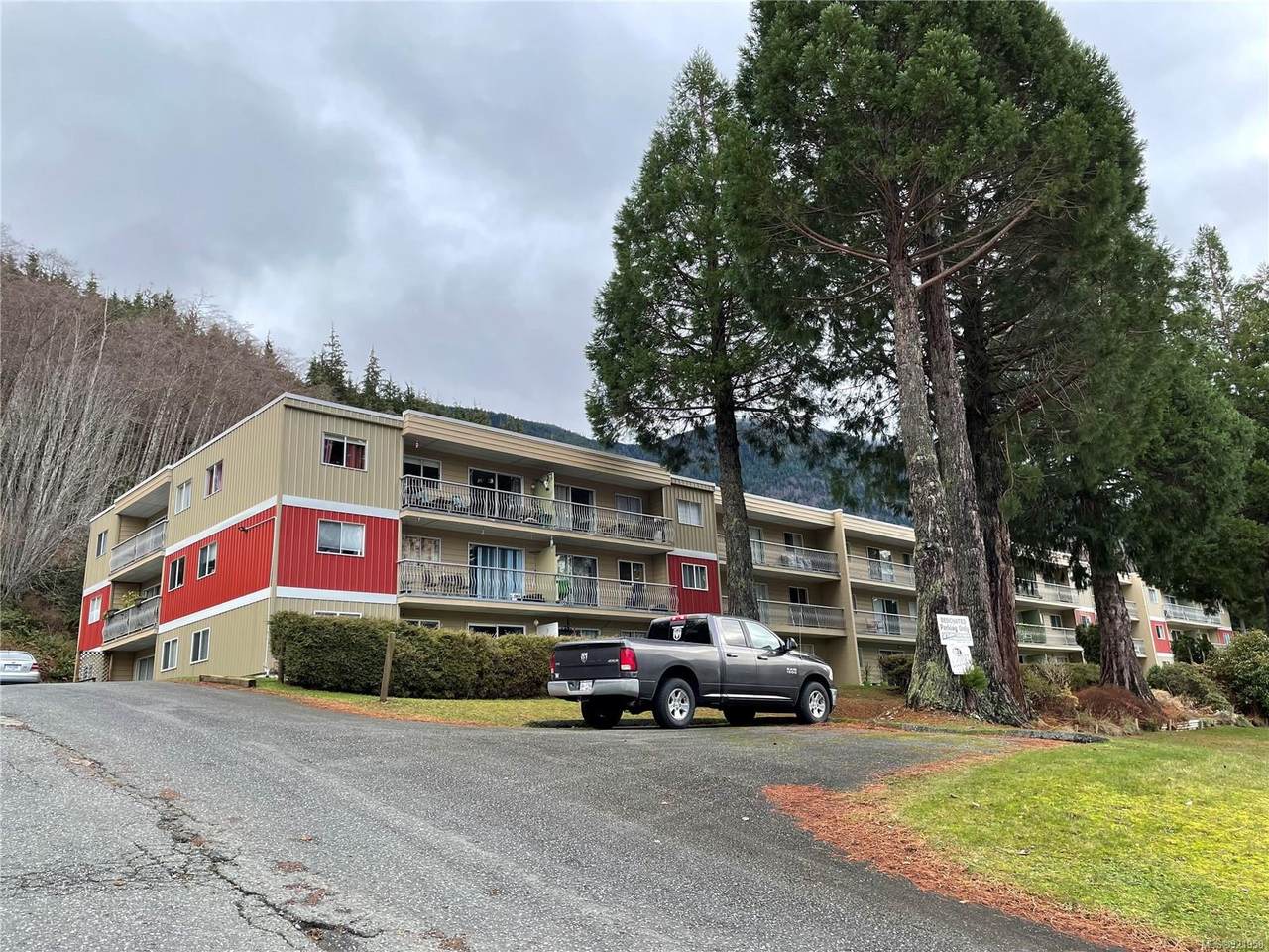 801 Marine Dr - Photo 1