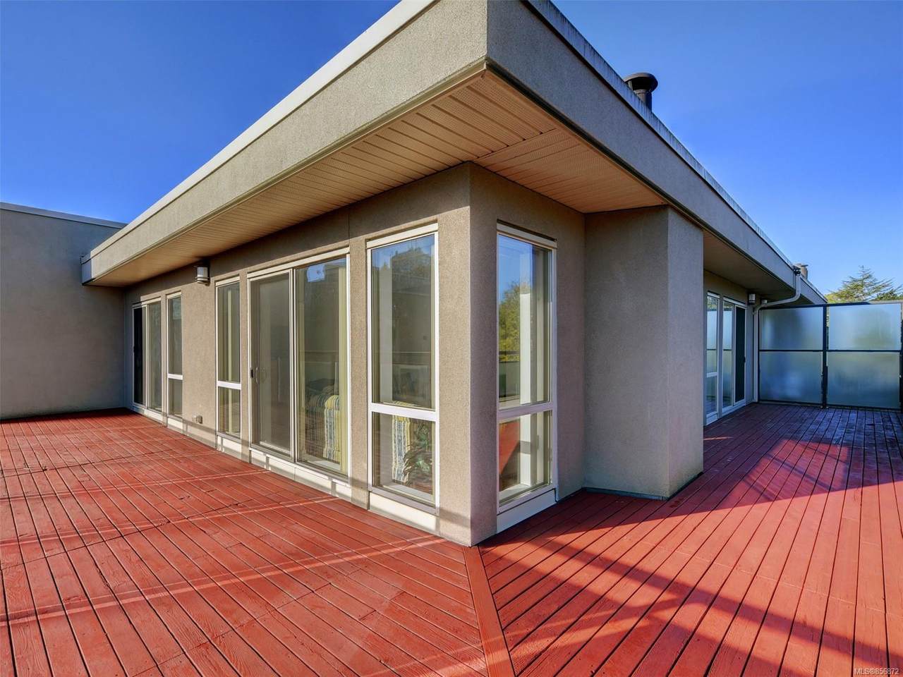 1545 Pandora Ave - Photo 1