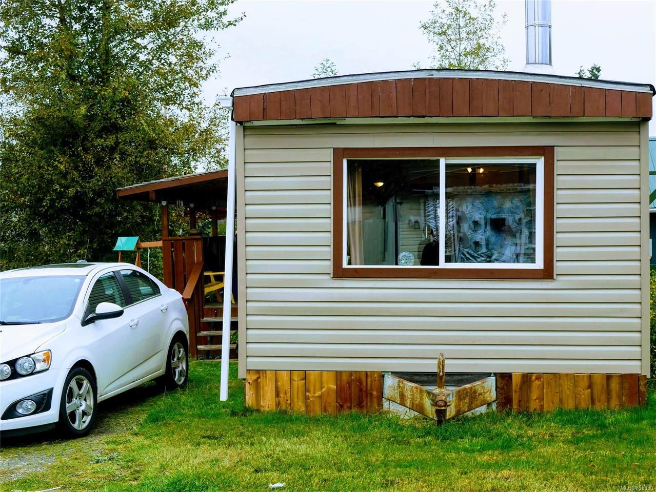 1714 Alberni Hwy - Photo 1