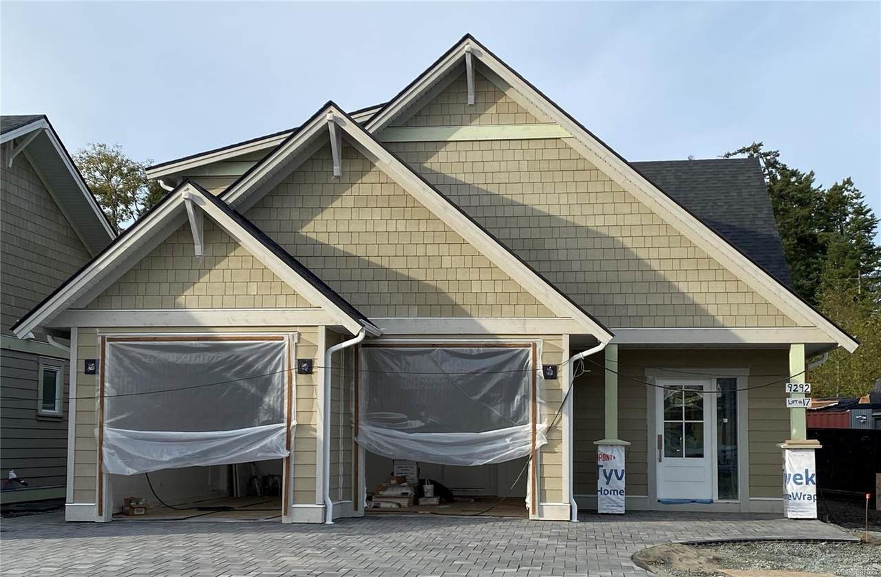 9292 Bakerview Close - Photo 1