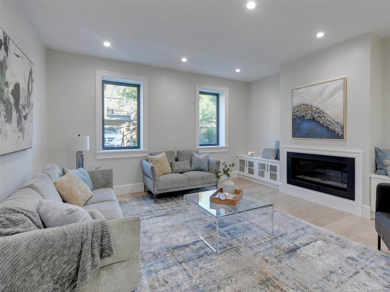 1257 Hampshire Rd - Photo 1