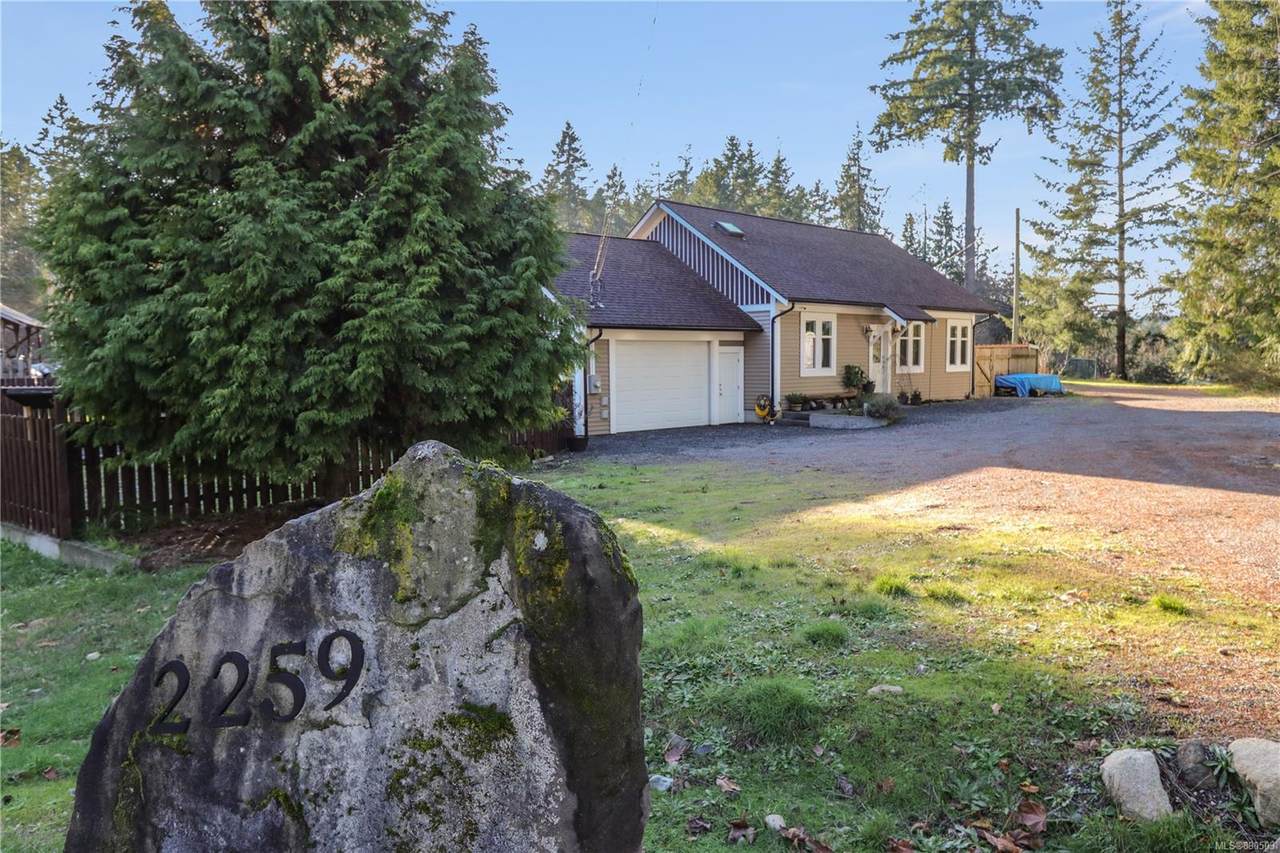2259 South Wellington Rd - Photo 1