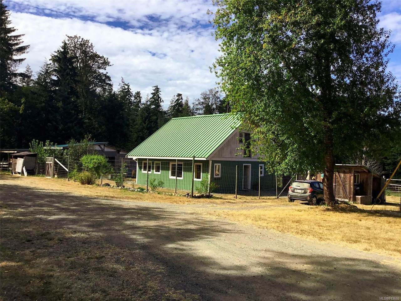 180 Sundance Rd - Photo 1