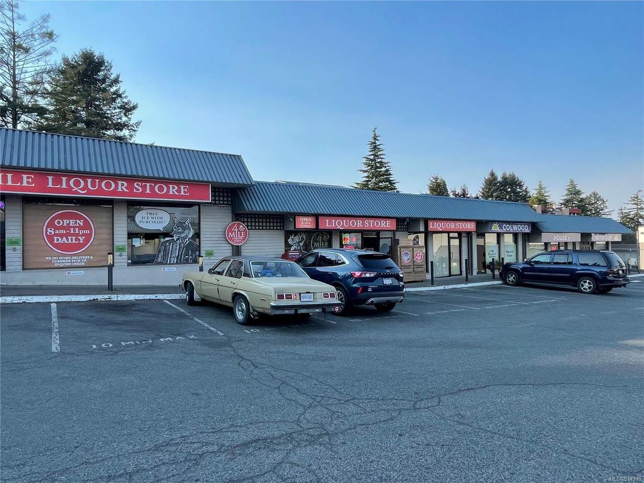 310 Goldstream Ave - Photo 1