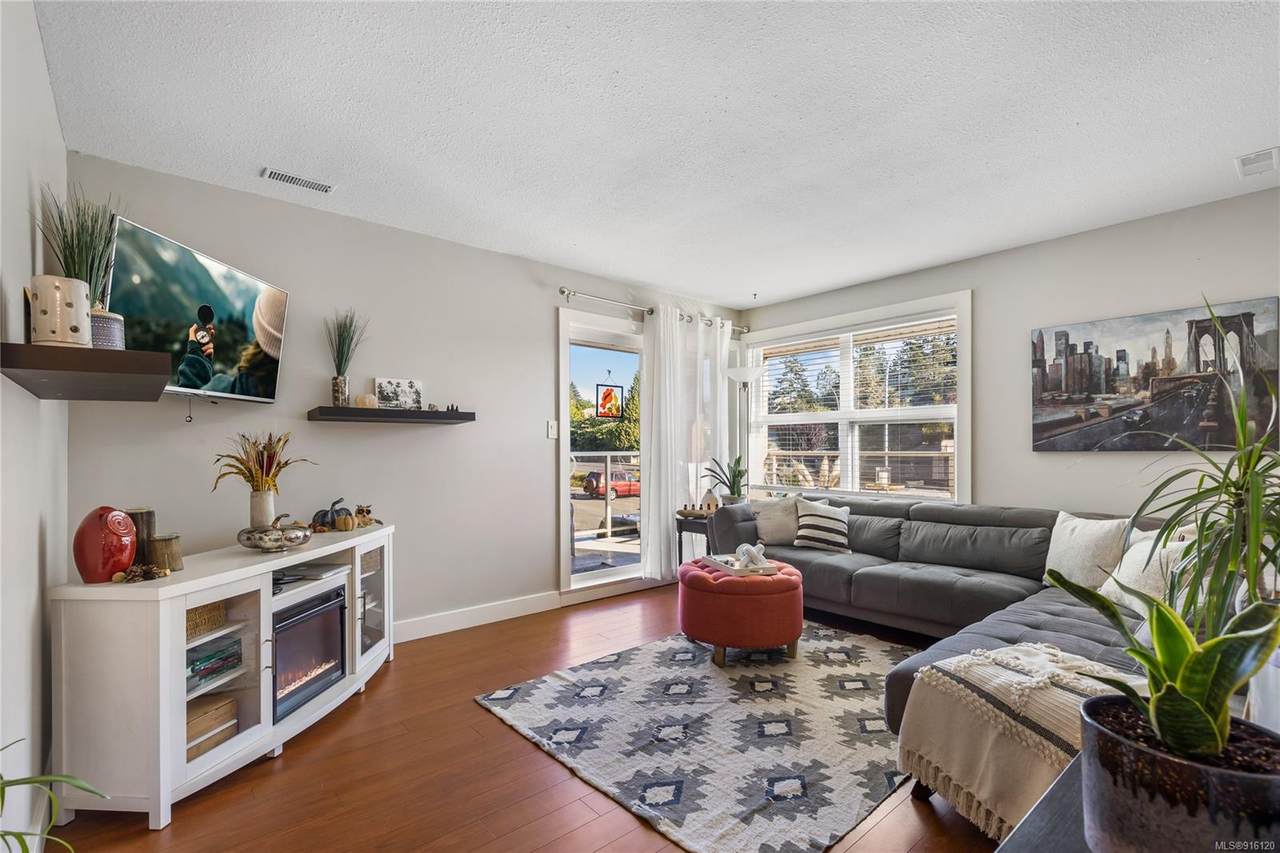 4701 Uplands Dr - Photo 1