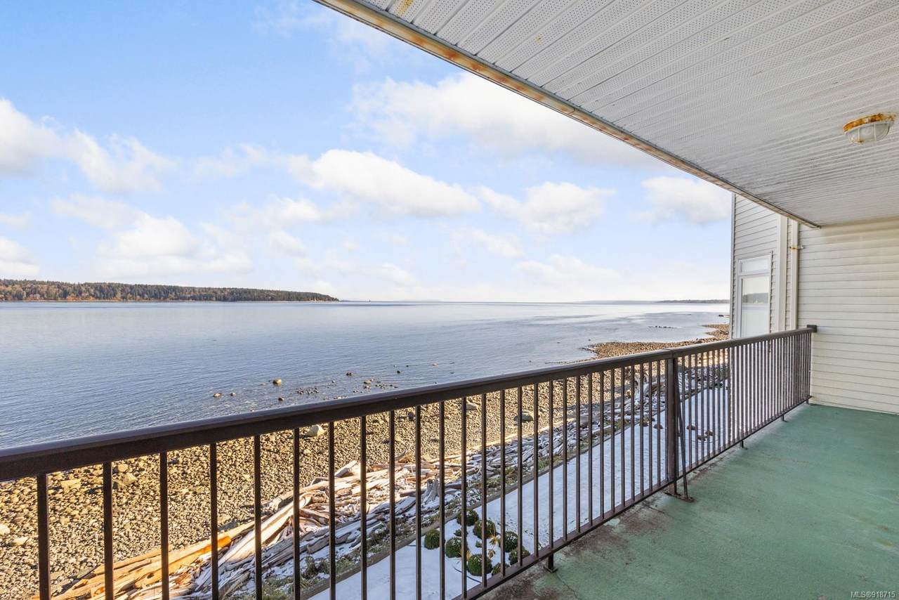 169 Island Hwy - Photo 1