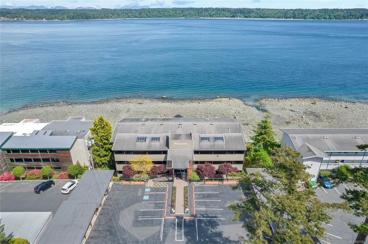 523 Island Hwy - Photo 1