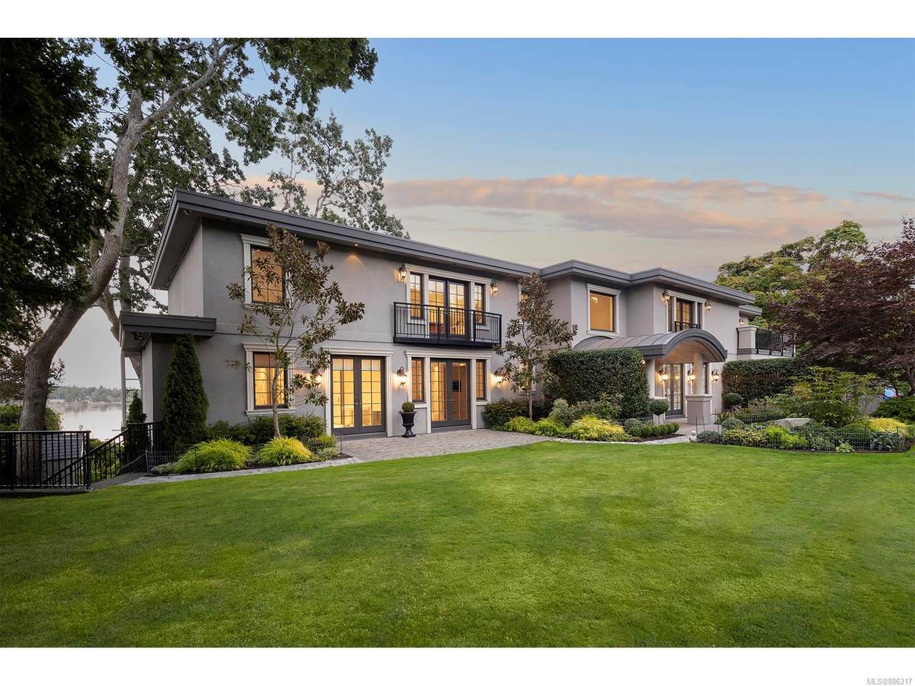 3555 Beach Dr - Photo 1