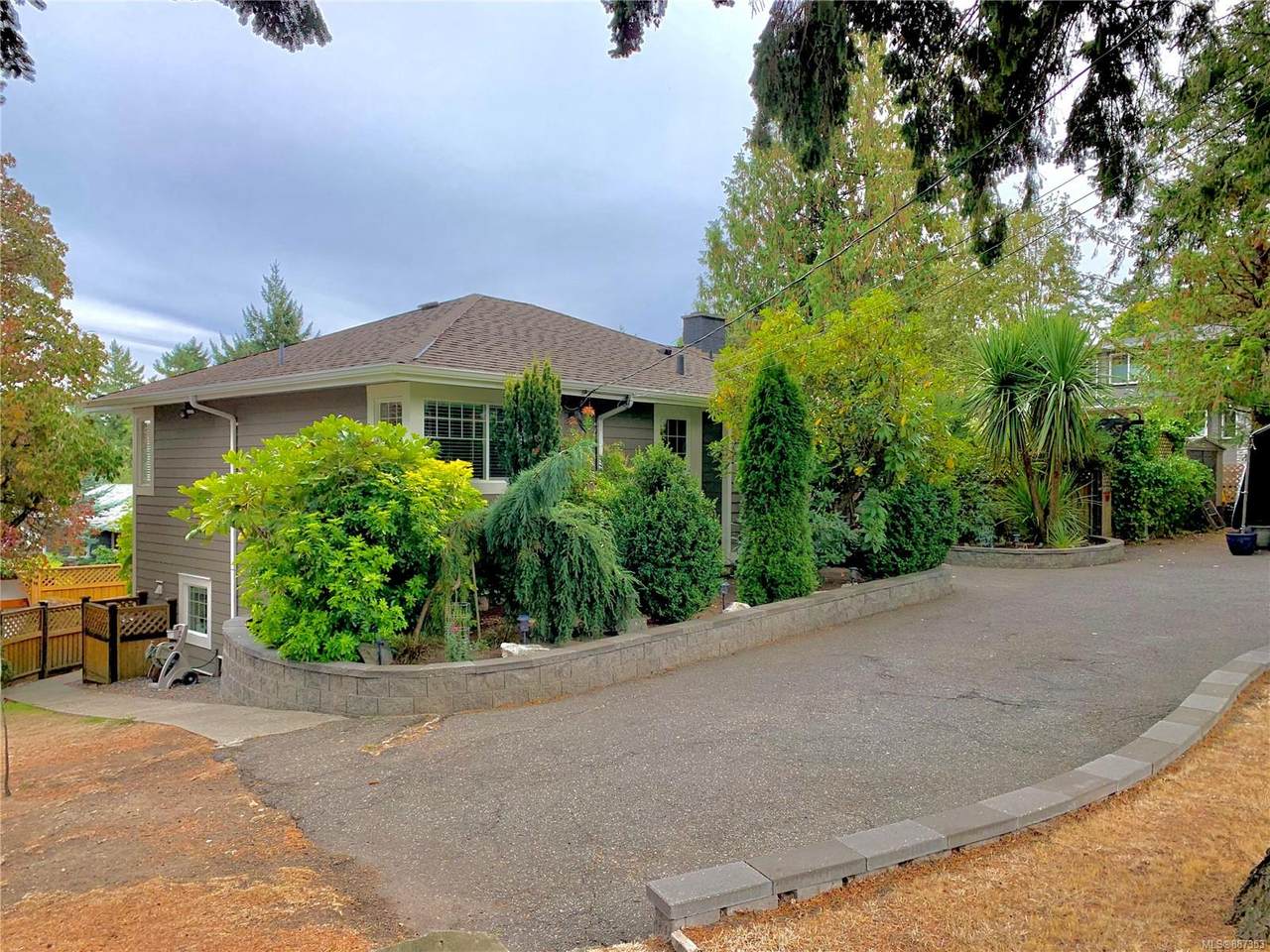 4241 Gordon Head Rd - Photo 1