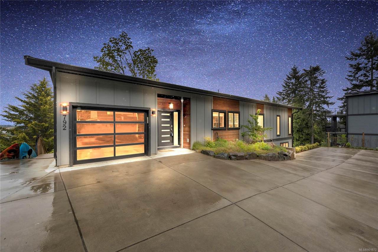 792 Braveheart Lane - Photo 1