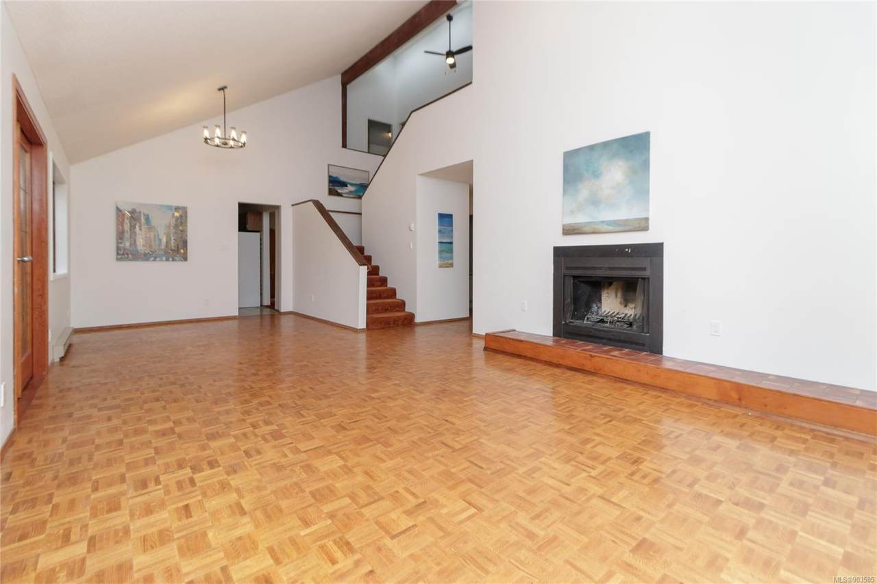 1871 Fairburn Dr - Photo 1