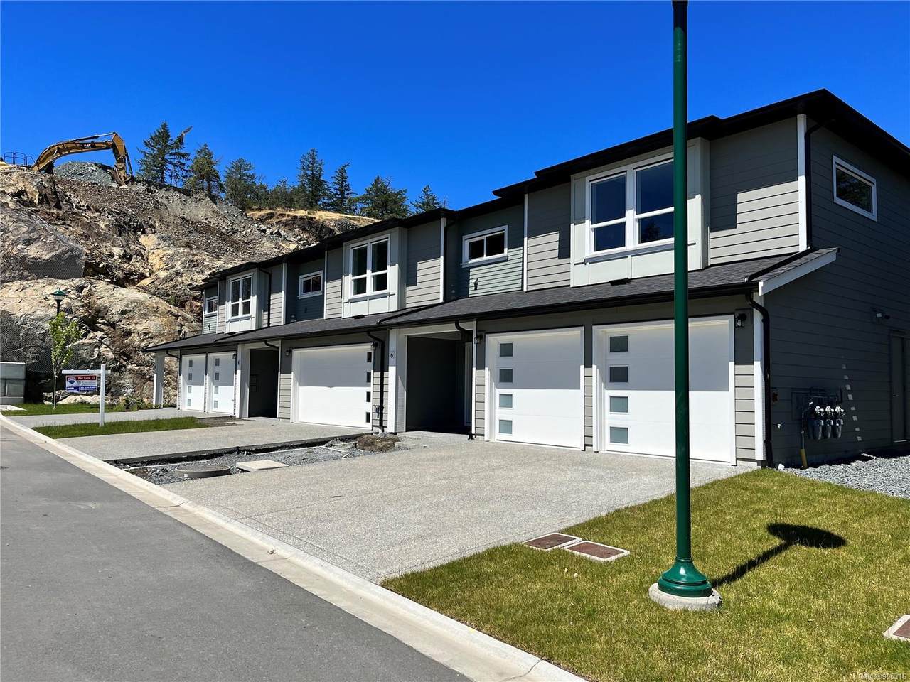 6 West Park Pl - Photo 1