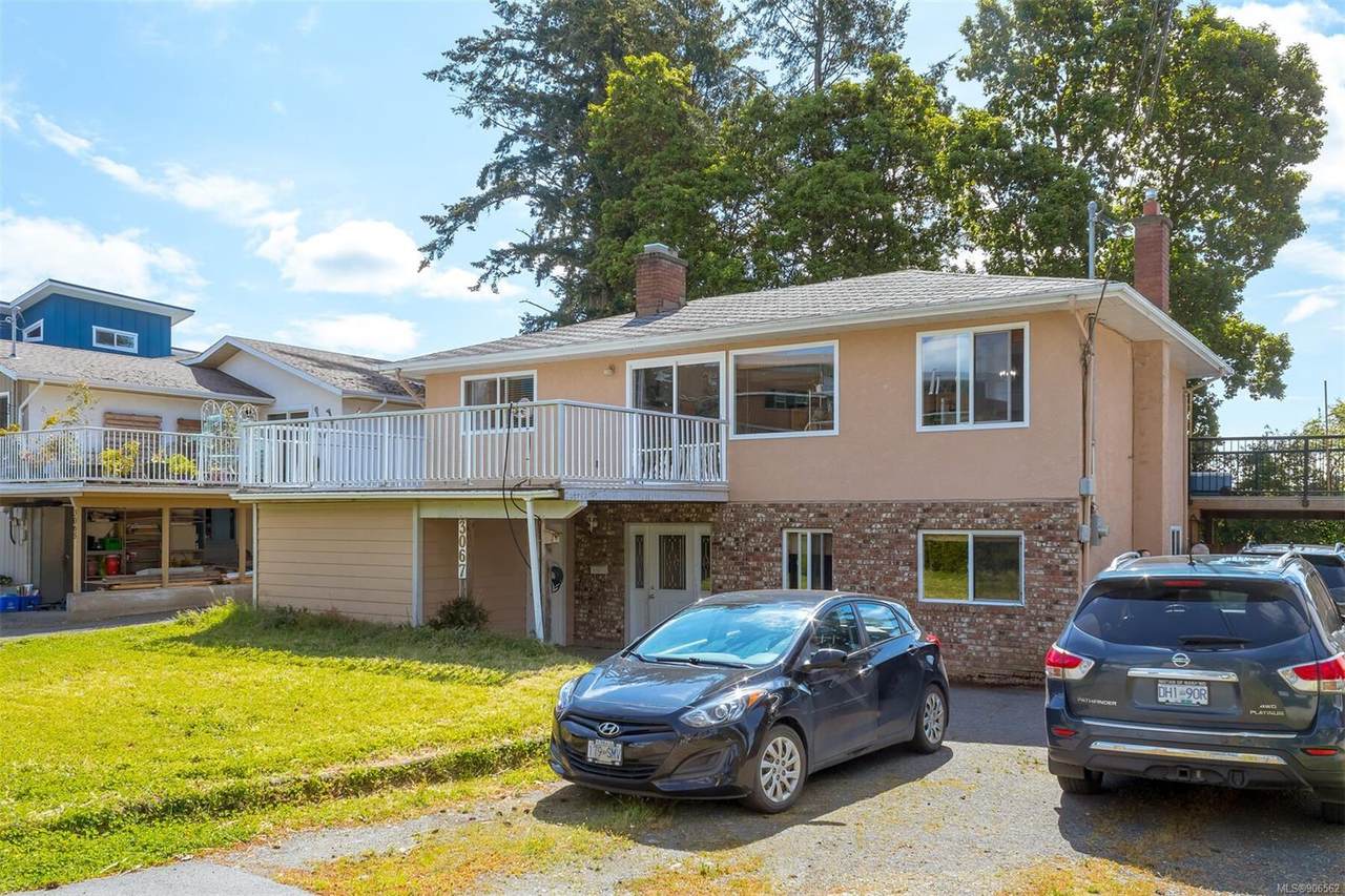 3067 Glen Lake Rd - Photo 1