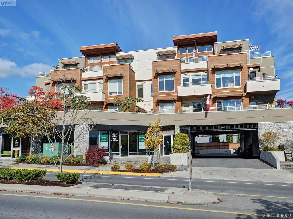 7161 West Saanich Rd - Photo 1