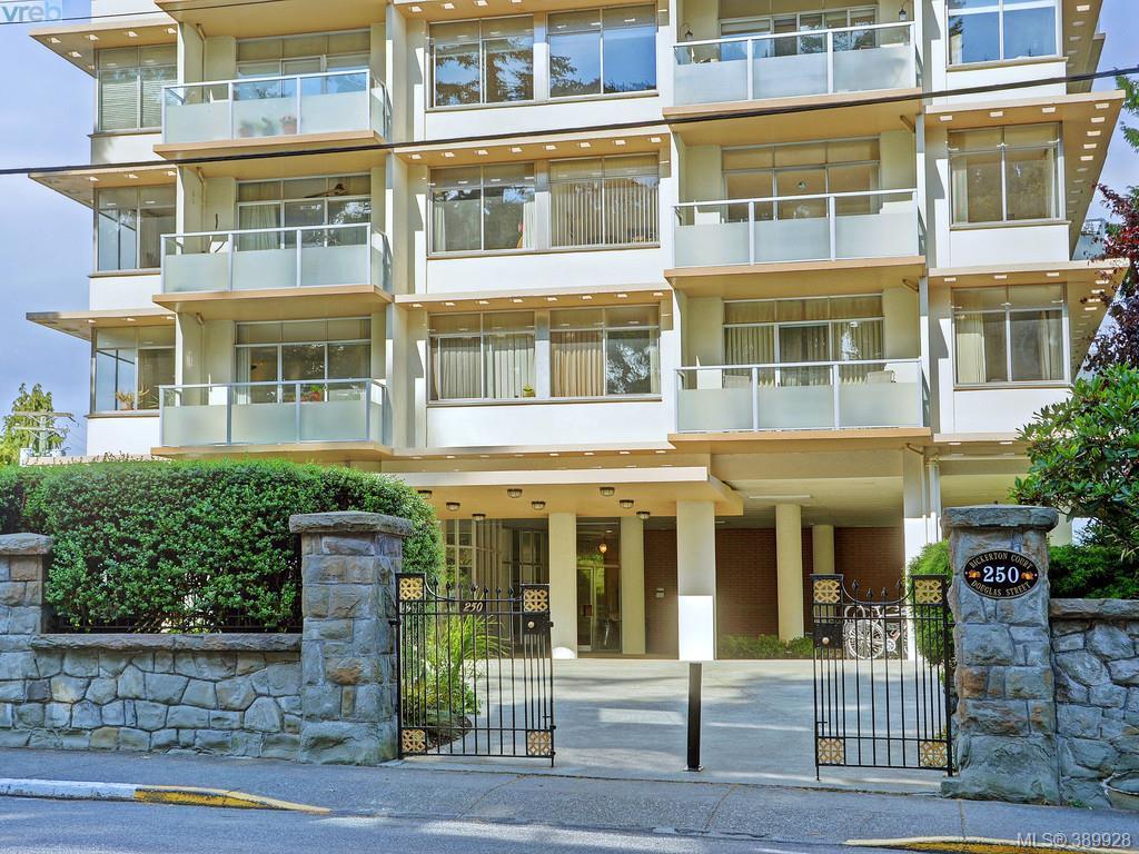 250 Douglas St - Photo 1