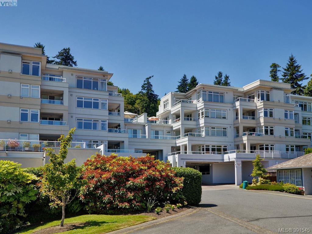 5110 Cordova Bay Rd - Photo 1