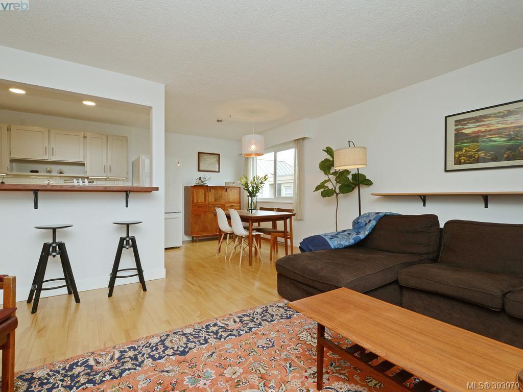 1012 Collinson St - Photo 1
